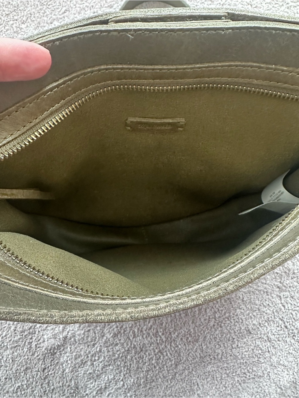 Madewell Classic Olive Leather Crossbody Bag with Removable Stripe Strap - Picture 7 of 12